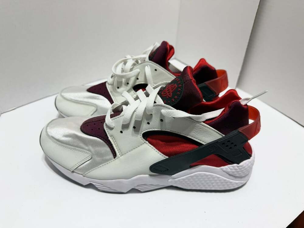 Nike Air Huarache Run White Red men’s size 12